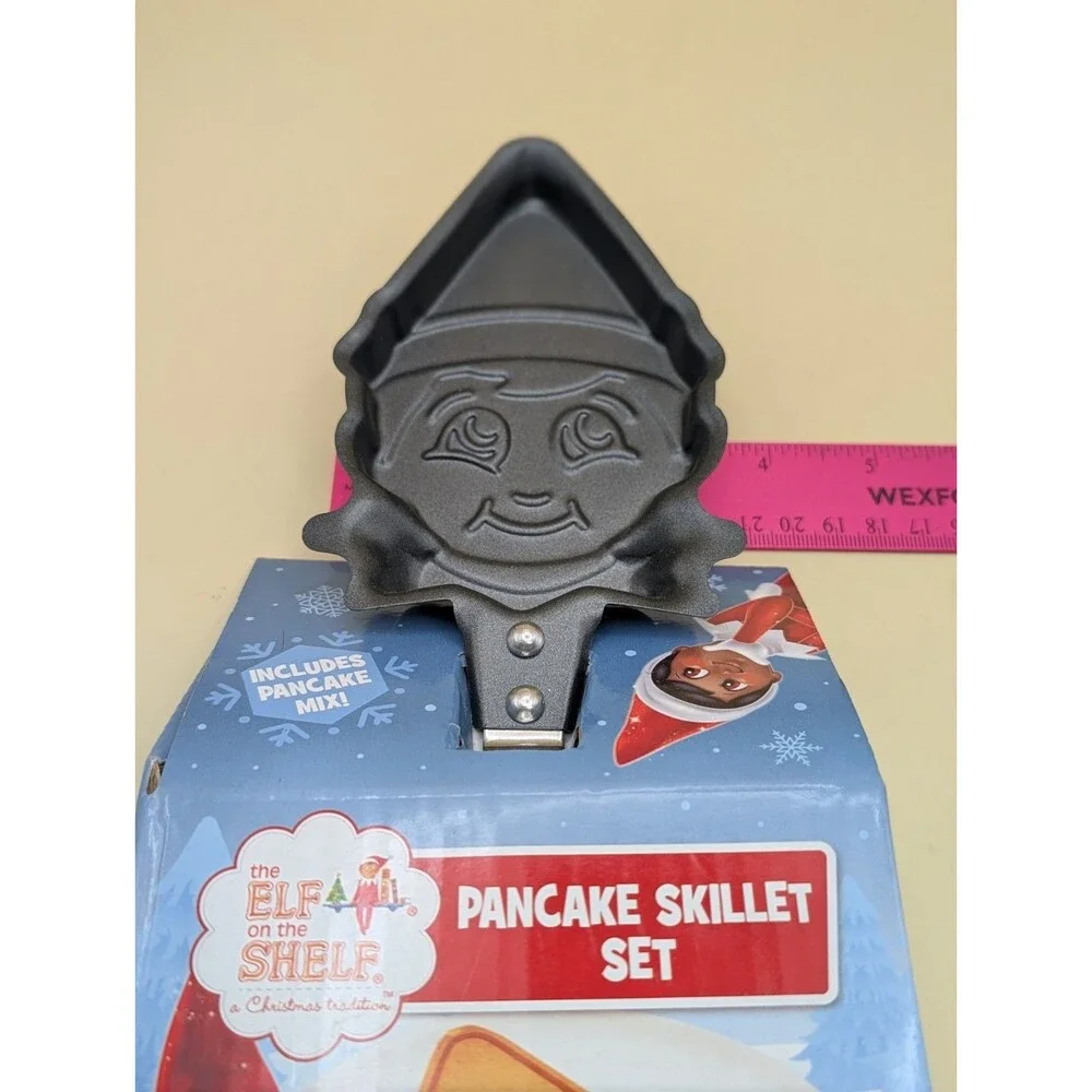 The Elf On The Shelf Pancake Skillet Set - Christmas Cooking Pancakes New In Box